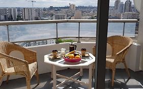 Beau Studio Renove 30M2 Balcon Vue Paris+Parking